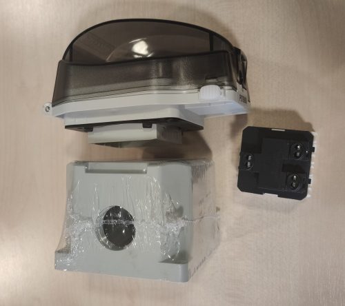 Palazzoli ULTPAL001 csapfedeles háztartási (Schuko) fali dugalj készlet 16A 2P+E 230V IP66