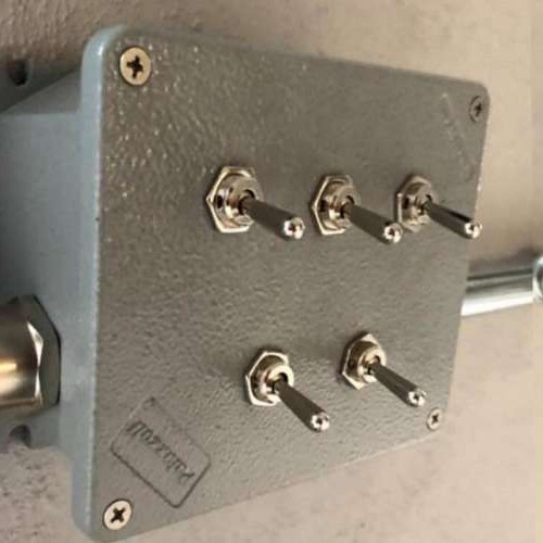 Palazzoli 520012 UNIBOX UNI B12 - 141×166×64 mm - festett alumínium elágazó és kötődoboz IP66/IP67