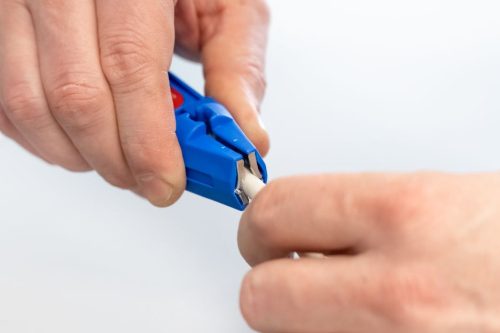 WeiconTOOLS 10006798 No. 100 multifunkcionális kábel csupaszoló és vezeték blankoló szerszám hosszanti hasítópengével