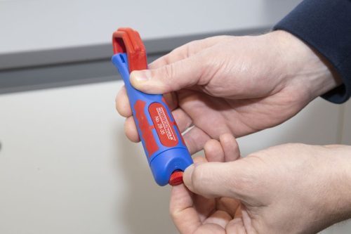 WeiconTOOLS  10006830 No. 28 - 35 kábelcsupaszoló szerszám Ø 28-35 mm kábelekhez, cserélhető pengével