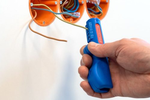 WeiconTOOLS 10038853 No. 16 Quadro-csupaszoló multifunkcionális kábel csupaszoló és vezeték blankoló szerszám hosszanti hasítópengével