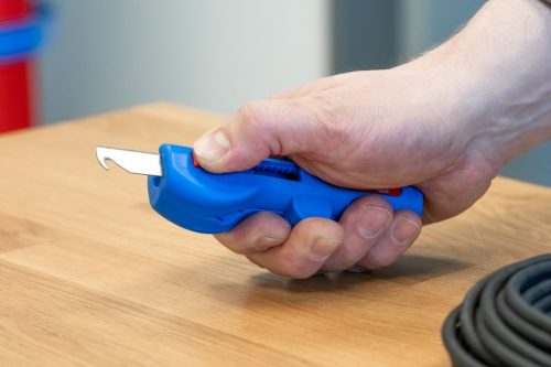 WeiconTOOLS 10038853 No. 16 Quadro-csupaszoló multifunkcionális kábel csupaszoló és vezeték blankoló szerszám hosszanti hasítópengével