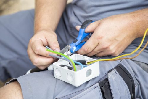 WeiconTOOLS 10100025 No. 35 profi villanyszerelő olló 55 HRC pengékkel és biztonsági övcsipesszel