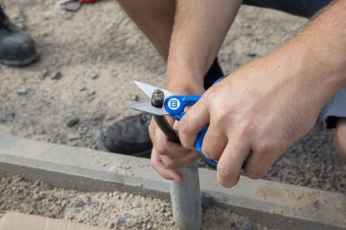 WeiconTOOLS 10100025 No. 35 profi villanyszerelő olló 55 HRC pengékkel és biztonsági övcsipesszel