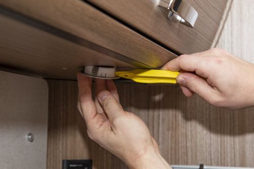 WeiconTOOLS 10049687 Easy Opener® bontó szerszám érzékeny felületekhez