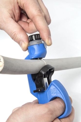 WeiconTOOLS 10058056 No. 29 Spirális, kör és hosszanti kábelcsupaszoló szerszám Ø 4,5-29 mm kábelekhez, cserélhető pengével