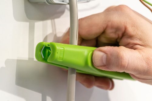 Weicon GREEN LINE No. 400 multifunkcionális kábel csupaszoló és vezeték blankoló szerszám hosszanti hasítópengével, oldalcsípővel