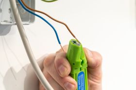 Weicon GREEN LINE No. 100 Többfunkciós blankoló, munkatartomány: 0,5 – 16 mm², Ø 4 – 13 mm