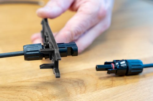 Weicon MC4 napelemes kulcskészlet – a tökéletes szereléshez - 2 db.