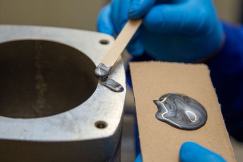 Weicon Aluminium Minute Adhesive - gyorsan kötő, jól tapadó, ütésálló, 2k epoxi alumínium töltetű pillanatragasztó - 24 ml - aluszürke