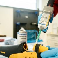 2k szerkezeti és PE/PP ragasztók